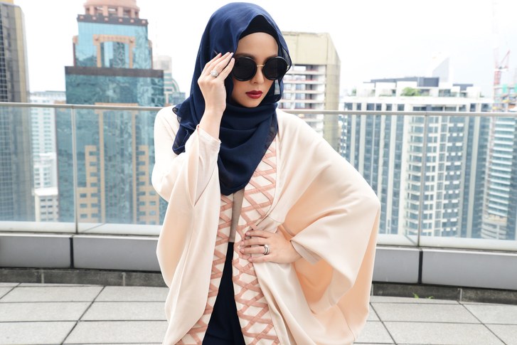 Which Different Materials Are Being Used For Hijab