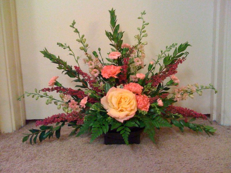 Types Of Classy Flower Arrangements For Gift
